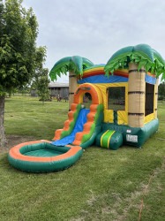 IMG 98911 1749767513 Tropical Breeze Bounce House Wet or Dry